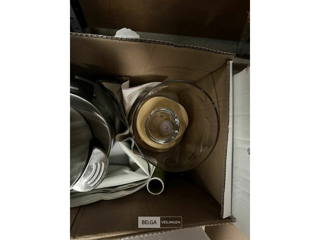 2 dozen divers glazen vazen vuilbakjes - afbeelding 3 van  6