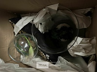 2 dozen divers glazen vazen vuilbakjes - afbeelding 5 van  6