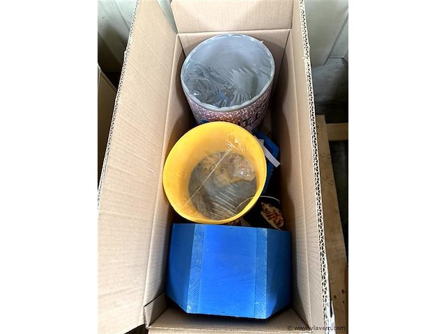 2 dozen, inh. partij div. huisdieren toebehoren, 1 hamsterkooitje - afbeelding 4 van  5