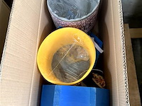 2 dozen, inh. partij div. huisdieren toebehoren, 1 hamsterkooitje - afbeelding 4 van  5