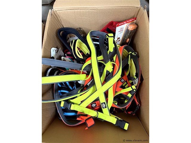 2 dozen, inh. partij div. kleding en huisdieren toebehoren - afbeelding 3 van  3