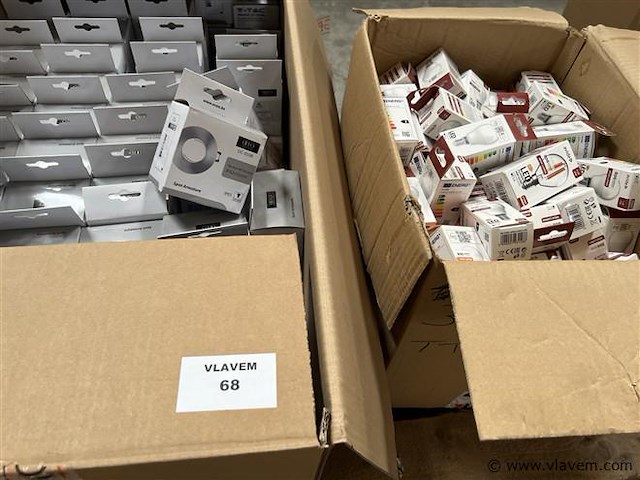 2 dozen, inh. partij verlichting - afbeelding 1 van  3