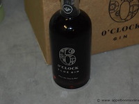 2 dozen inh. vodka met muntsmaak, meimmi, 70cl; sloe gin, 6 o'clock gin - afbeelding 2 van  3