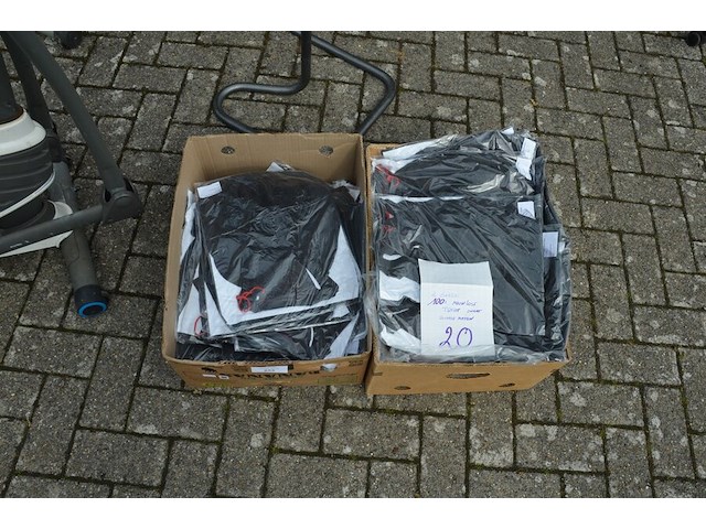 2 dozen met ca. 100 stuks mouwloze t-shirts zwart maat l (nieuw) - afbeelding 1 van  7