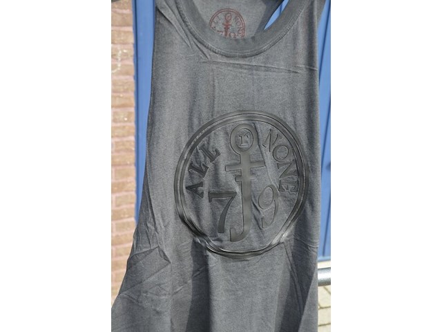 2 dozen met ca. 100 stuks mouwloze t-shirts zwart maat l (nieuw) - afbeelding 4 van  7