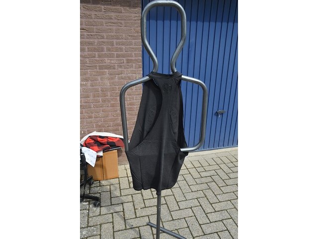 2 dozen met ca. 100 stuks mouwloze t-shirts zwart maat m (nieuw) - afbeelding 7 van  7