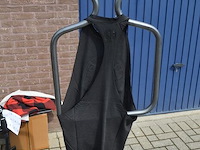 2 dozen met ca. 100 stuks mouwloze t-shirts zwart maat m (nieuw) - afbeelding 7 van  7