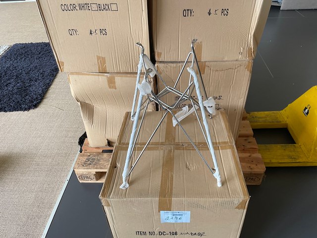 2 dozen stoel onderstel - afbeelding 1 van  3