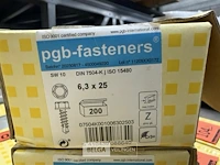 ± 2 dozen zelfborende zeskantschroeven - afbeelding 3 van  3