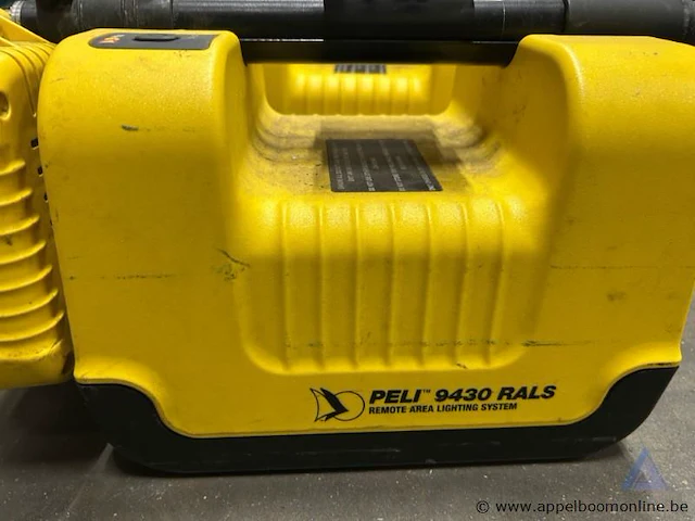 2 draagbare verlichtingssystemen peli 9430 rals, inclusief lader. werking niet gekend. - afbeelding 2 van  4