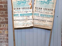 2 drafkoersborden izegem (1961) - afbeelding 1 van  4
