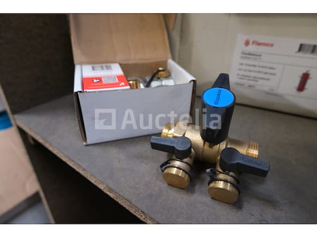 2 drukonderbrekerflessen - afbeelding 1 van  9