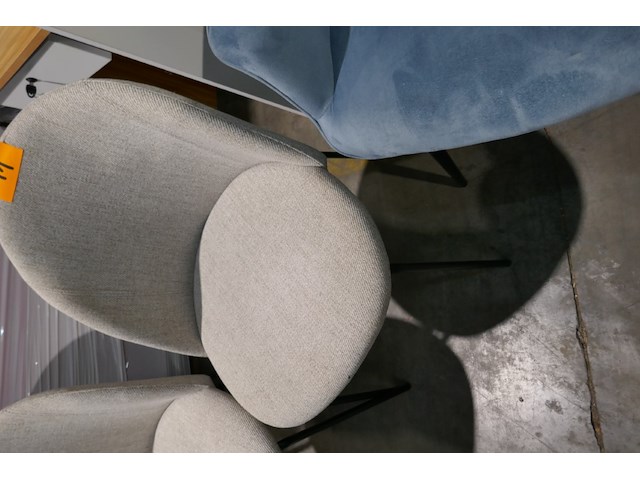 2 eetkamerstoelen - afbeelding 2 van  3