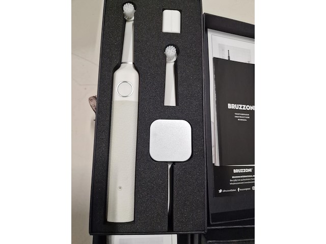 2 electrische tandenborstels bruzzoni - afbeelding 2 van  7