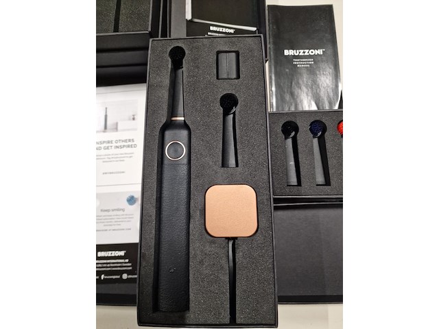2 electrische tandenborstels bruzzoni - afbeelding 5 van  7