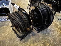 2 elektrische kabelhaspels - afbeelding 1 van  4