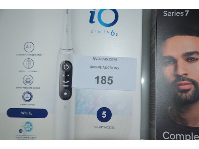 2 elektrische tandenborstels braun oral b io series 6s white (b435) - afbeelding 2 van  5