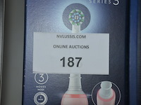 2 elektrische tandenborstels braun oral b pro series 3 rose pink (b435) - afbeelding 2 van  4