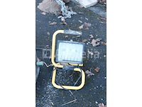 2 elektrische verlengsnoeren op de spoel - afbeelding 3 van  5