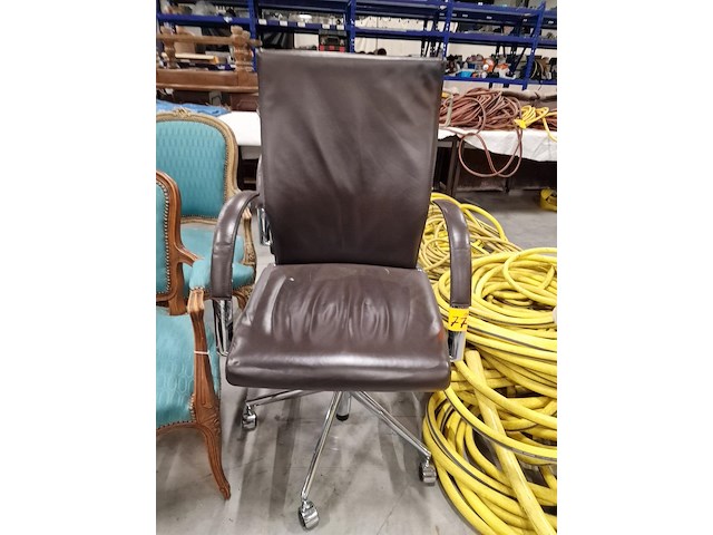 2 ergonomische bureelstoelen - afbeelding 2 van  9