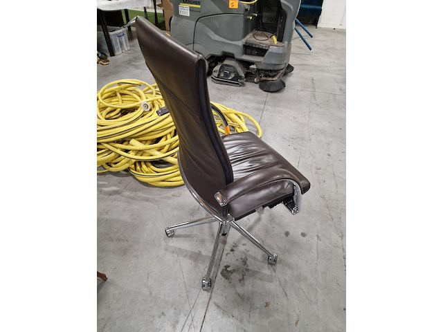 2 ergonomische bureelstoelen - afbeelding 4 van  9