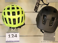 2 fietshelemen - afbeelding 1 van  1
