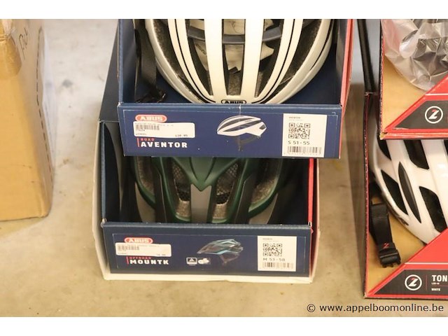 2 fietshelmen abus aventor s en mountk m - afbeelding 2 van  2