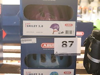 2 fietshelmen abus smiley 3,0, maten s en m - afbeelding 1 van  2