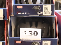 2 fietshelmen abus urban-3,0, maten xl en m - afbeelding 1 van  2