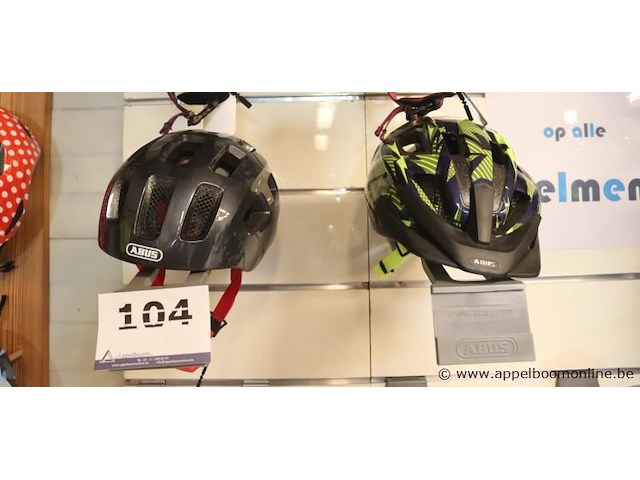 2 fietshelmen abus - afbeelding 1 van  1