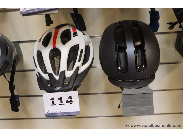 2 fietshelmen abus - afbeelding 1 van  1