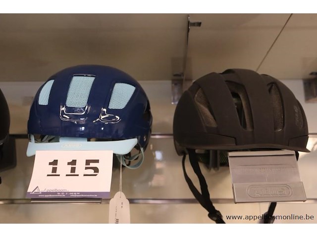 2 fietshelmen abus - afbeelding 1 van  1