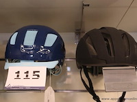 2 fietshelmen abus - afbeelding 1 van  1