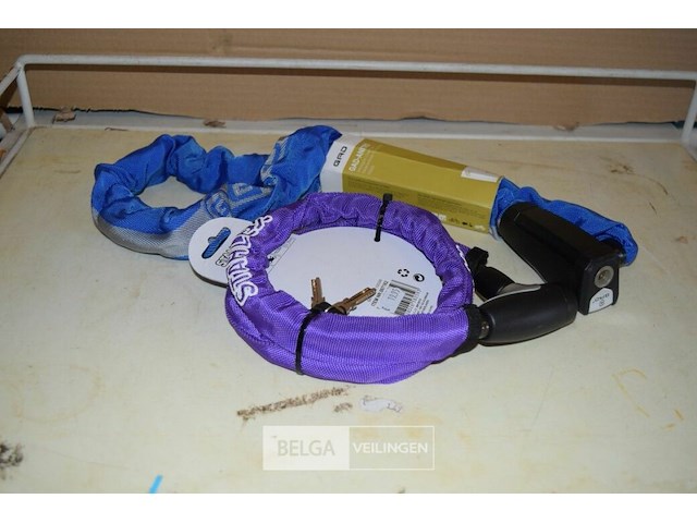 2 fietssloten met sleutel - afbeelding 1 van  3