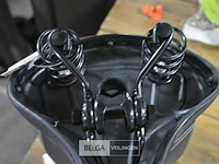 2 fietszadels - afbeelding 3 van  3