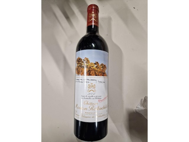 2 flessen "château mouton rotschild", 2004 - afbeelding 2 van  2