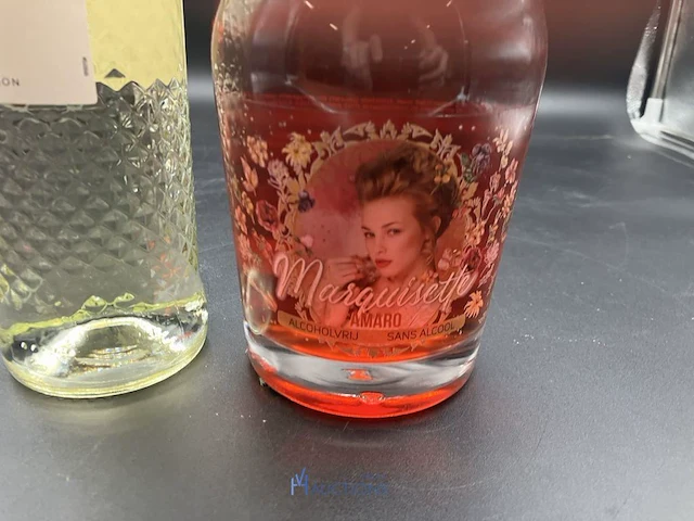 2 flessen diverse alcoholvrije dranken - afbeelding 2 van  3