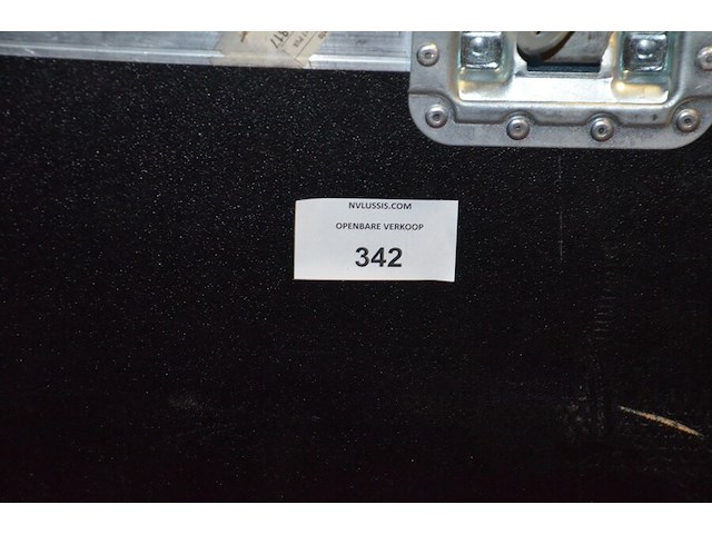 2 flightcases afm. 71x68x71 , flightcase afm. 63x52x87 - afbeelding 5 van  8