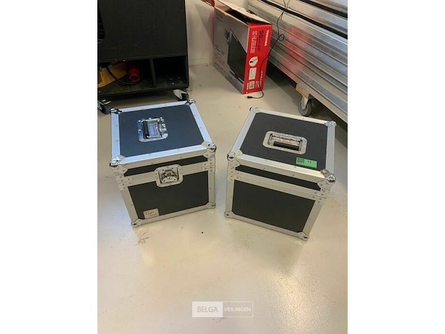 2 flightcases - afbeelding 1 van  2