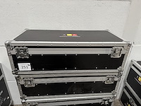 2 flightcases - afbeelding 1 van  7