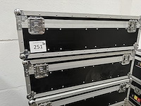2 flightcases - afbeelding 4 van  7