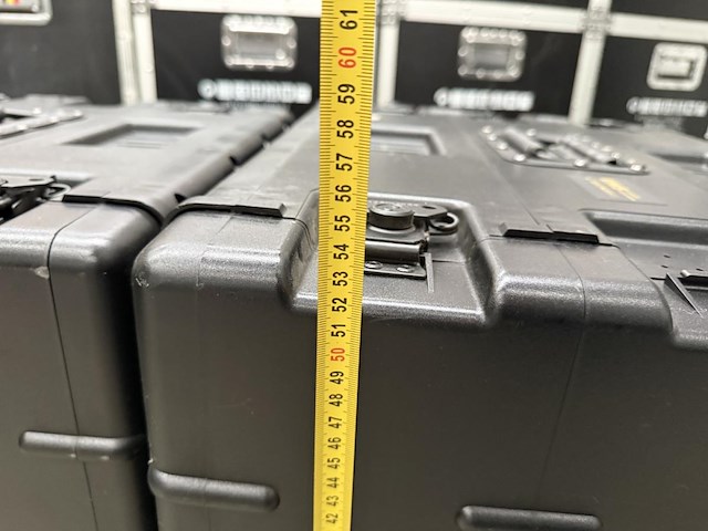 2 flightcases - afbeelding 11 van  11