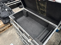 2 flightcases - afbeelding 6 van  6