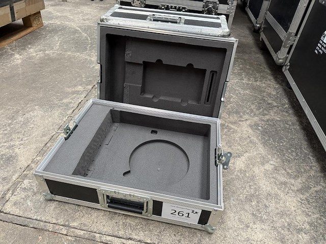 2 flightcases - afbeelding 4 van  7