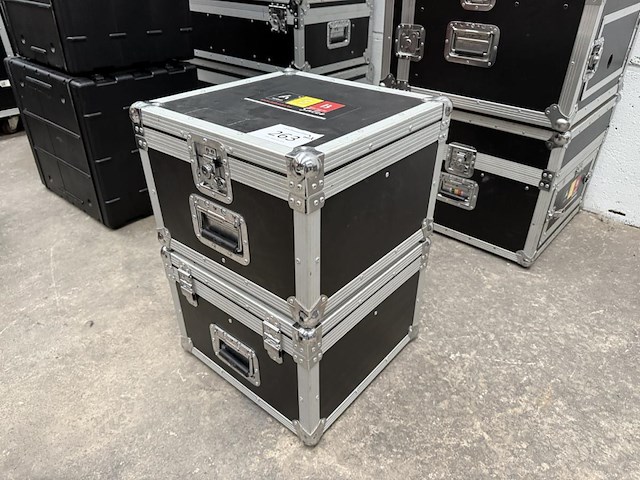 2 flightcases - afbeelding 2 van  7