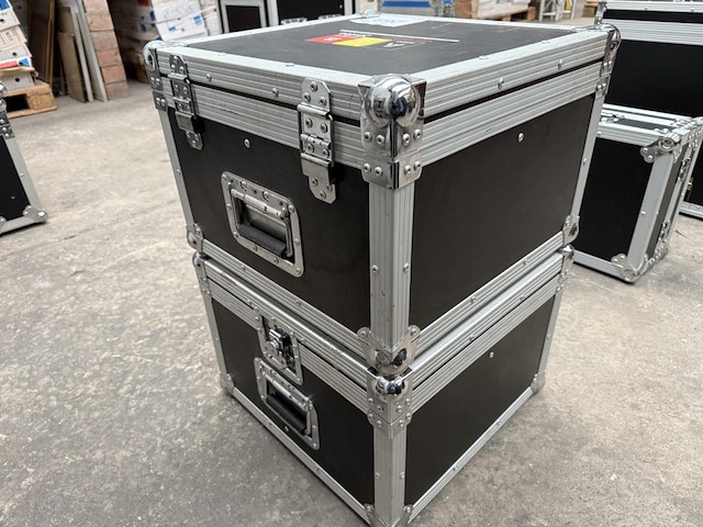 2 flightcases - afbeelding 3 van  7