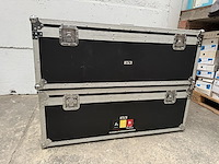 2 flightcases - afbeelding 1 van  8