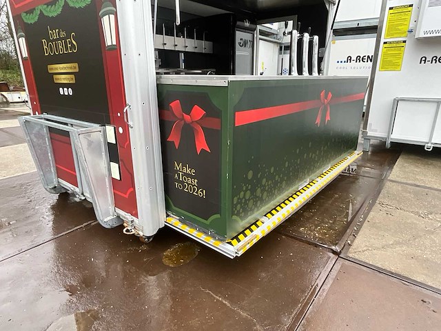 2 foodcontainer inclusief 1 aanhangwagen tack - afbeelding 17 van  53