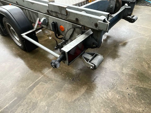 2 foodcontainer inclusief 1 aanhangwagen tack - afbeelding 25 van  53