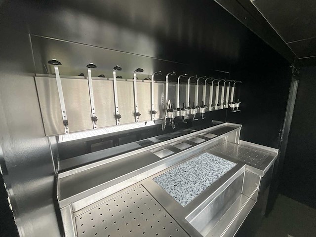 2 foodcontainer inclusief 1 aanhangwagen tack - afbeelding 42 van  53